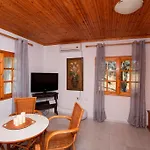 Casa Chrysi Holiday home *