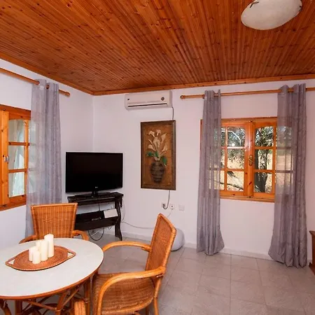 Casa Chrysi Holiday home *
