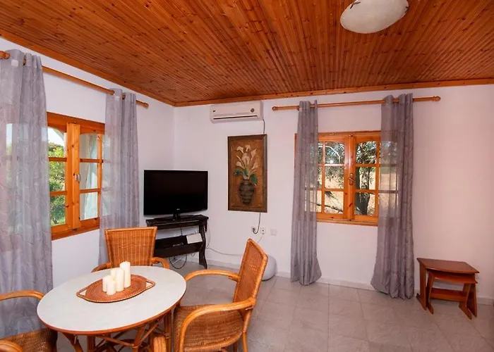 Casa Chrysi 펜션 *